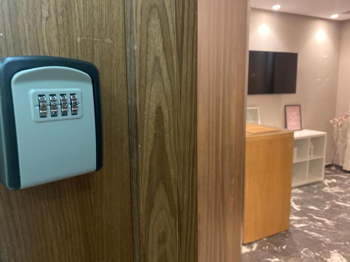 Lovely 1-Bedroom Rental Unit Near 2Mars/Habous Casablanca Luaran gambar